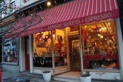 Lucky Chocolates, Saugerties