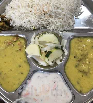 Prabhu Kirpa Restaurant And Sweets