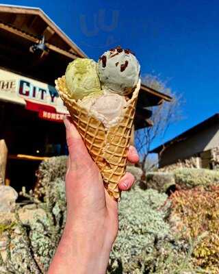 The City Creamery, Cave Creek