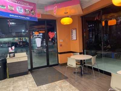 Baskin-Robbins, Baldwin