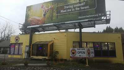 Two Sisters Play Cafe, Milwaukie