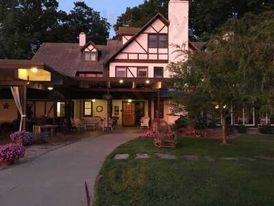 HawksHead Restaurant, South Haven