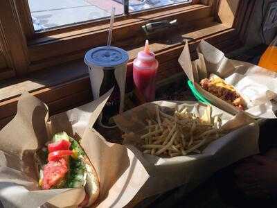 Fraser Valley Hot Dog, Winter Park