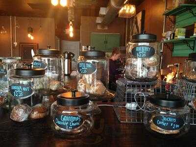 The Beehive Coffee Bar, Arden