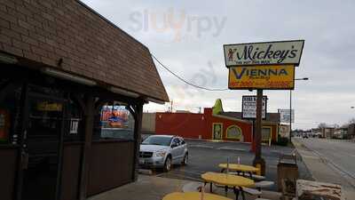 Mickey's Drive-in