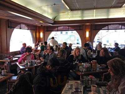 Nautilus Diner, Madison