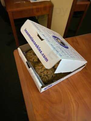 Insomnia Cookies, Oxford