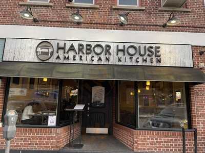 Harbor House Northport, Northport