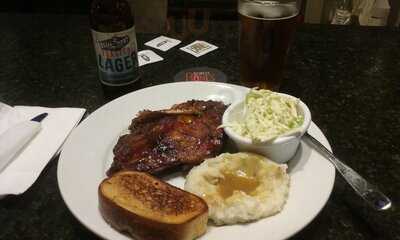 Smokey Bones BBQ & Grill, Ronkonkoma