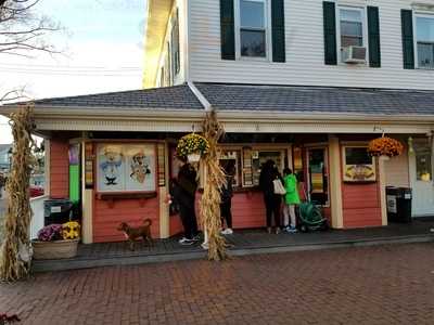 Chandler Square Ice Cream, Port Jefferson