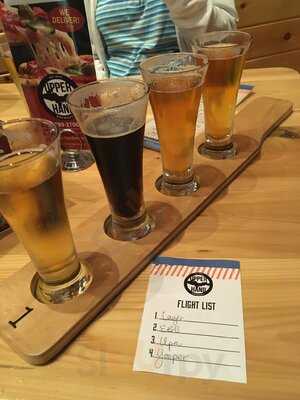 Upper Hand Brewery, Escanaba