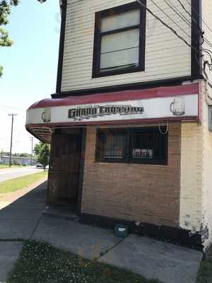 Grand Crossing Bar And Grill