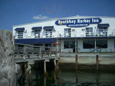 The Sunset Lounge at the Boothbay Harbor Inn, Boothbay Harbor