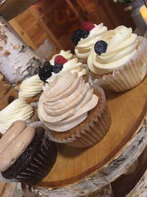 For The Love of Cupcakes, Escanaba