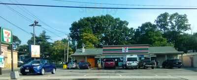 7-Eleven, Selden