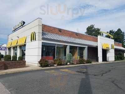 McDonald's, Elmont