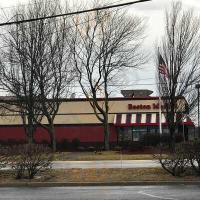 Boston Market, Shirley