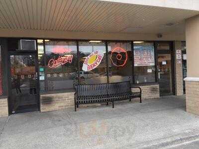 Bagels Your Way Cafe, Medford