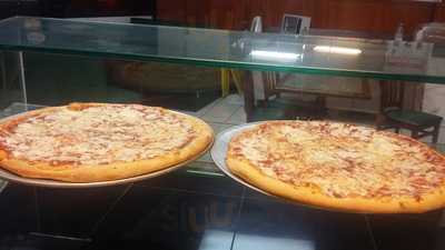 Nino's Pizzeria, Elmont