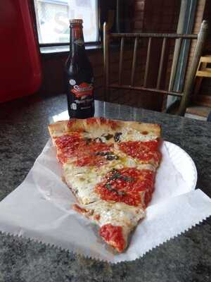 Rosa's Pizzeria, Middle Village