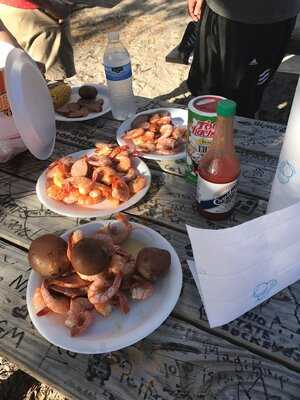 Skully's Low Country Boil