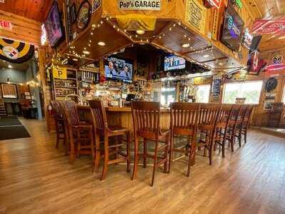 Rick's Restaurant & Sports Bar