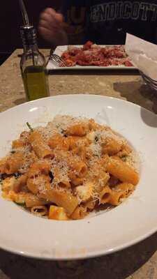 Americano Pie Bar Restaurant, Islip