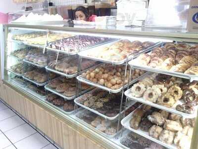 Donuts Plus, Brawley