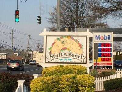 Stuff-a-Bagel, West Islip