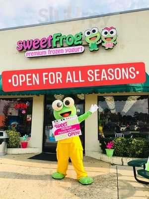 SweetFrog, Clinton