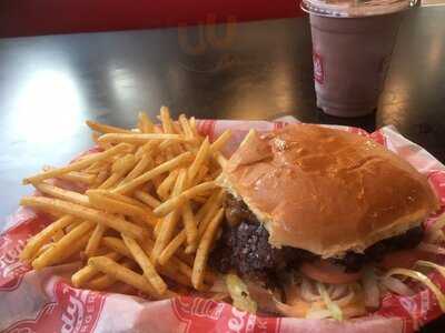 Freddy's Frozen Custard & Steakburgers, Comstock Park