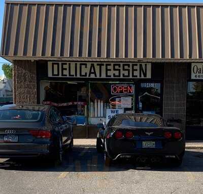 Oak Neck Deli, West Islip