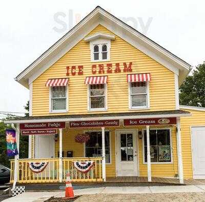 Gumdrops & Lollipops Candy & Ice Cream, Niantic