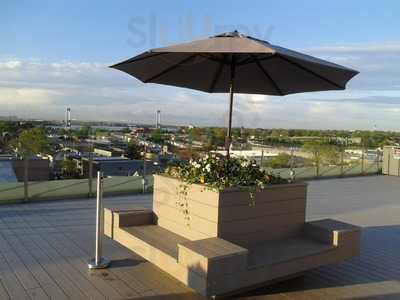 View De Point Rooftop Garden And Lounge