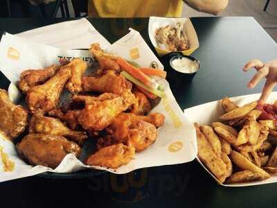 Buffalo Wild Wings, Camillus