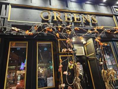 Greens Irish Pub