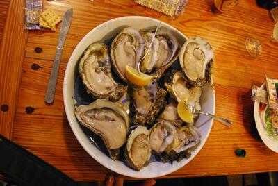 Hole In The Wall Seafood