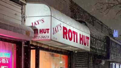 Gee's Roti Hut