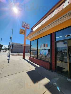 Teddy's Donuts, Blythe