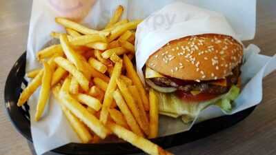 Salt Works Dock Side Deli