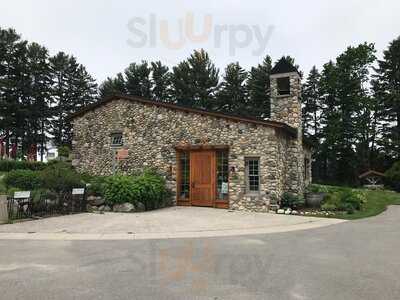 Shady Lane Cellars, Suttons Bay