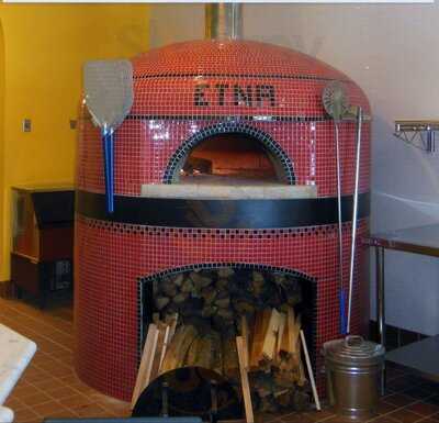 Il Pizzaiolo Wood-fired Pizza