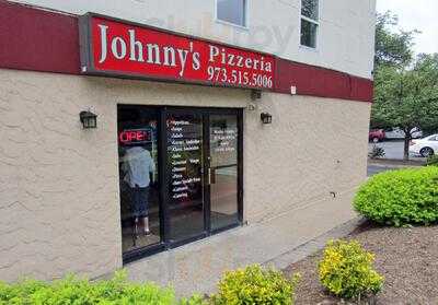 Johnny's Pizzeria