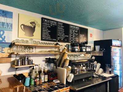 7 Mile Cafe & Kava Bar