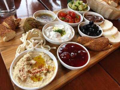 Pasha Mezze Grill