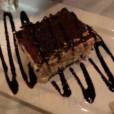 Charlie's Italian Restaurant & Pizzeria