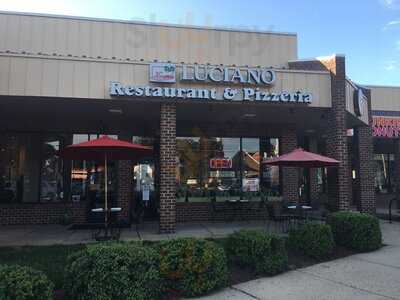 Luciano Italian Restaurant & Pizzeria, Oakton