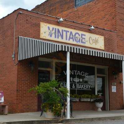 Vintage Cafe & Bakery, Hudson