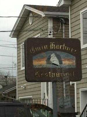 Twin Harbors Restaurant