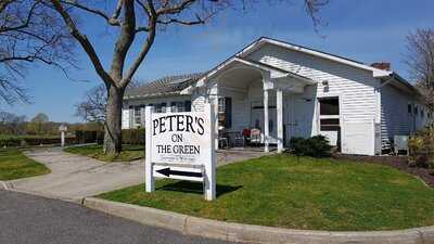 Peter's On The Green, Bellport